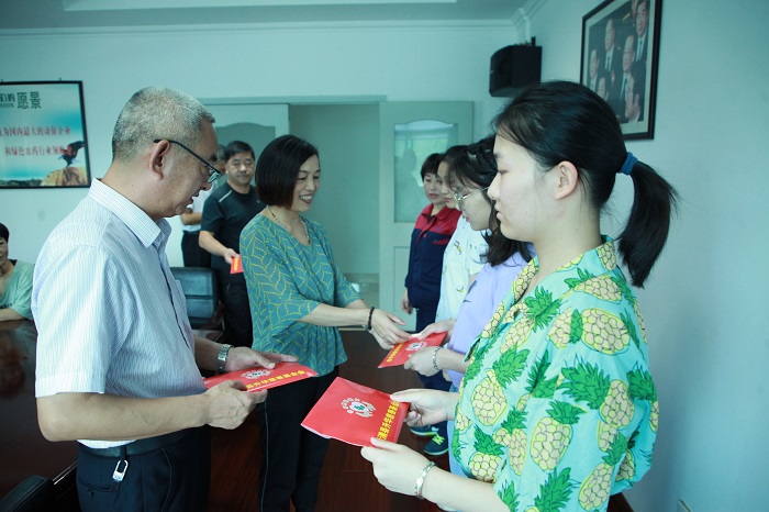k8凯发天生赢家一触即发人生助學(xué)金3.JPG